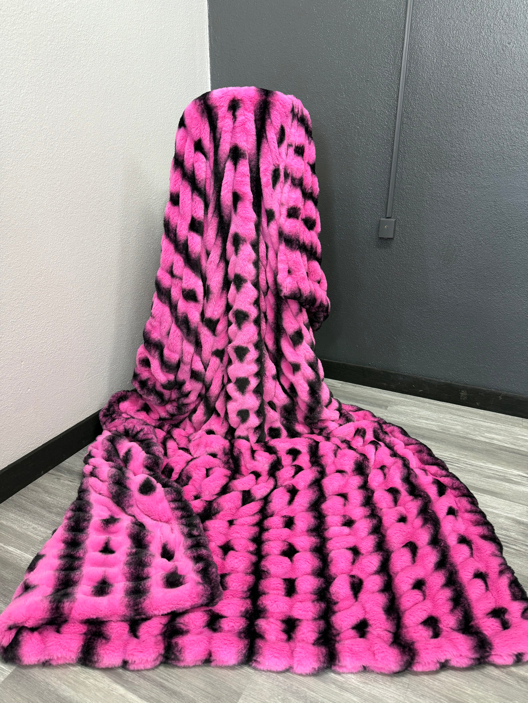 Double Sided Think Pink Luca Milan