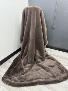 62x65 bark sable misfit slight bunching on side HEAVY
