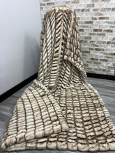 Load image into Gallery viewer, Almond Cream Dolce Milan
